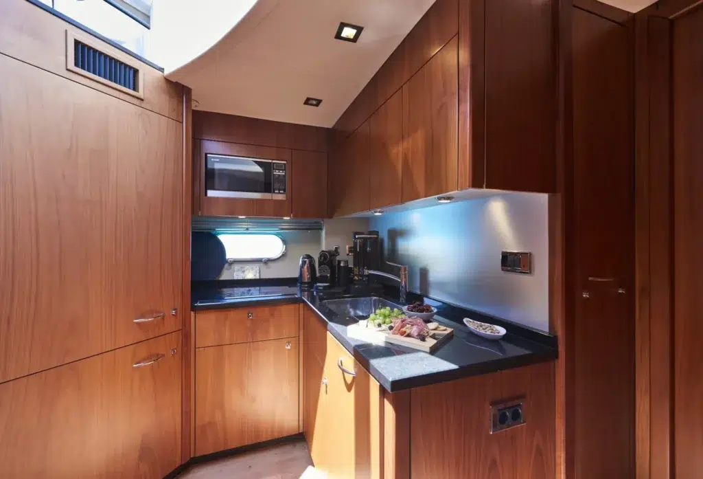 sunseeker predator 4